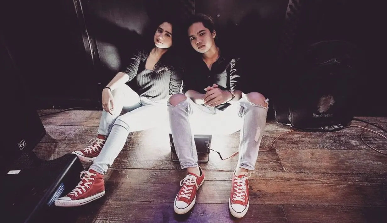 Tidak ingin menikah tanpa persiapan, Dul kini mulai mempersiapkan segalanya. Baginya, saat menikah nanti harus juga mengurusi orang lain. Untuk itu ia harus menjadi pendamping untuk diri sendiri sebelum mendampingi orang lain. (Instagram/duljaelani)