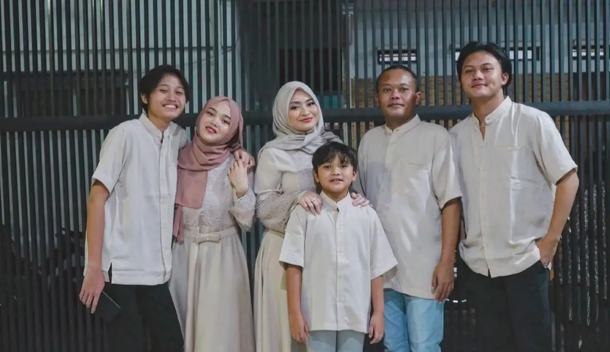 Nathalie Holscher (Instagram/nathalieholscher)