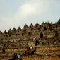 Rencana kenaikan tiket masuk Candi Borobudur Rp750 ribu ditundai. Simak penjelasan Ganjar dan Luhut berikut ini! (Unsplash/snowscat).