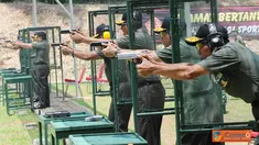 Citizen6, Jakarta: Dalam lomba tembak tersebut, juga ditampilkan eksebisi Pati TNI untuk kategori perorangan dan beregu. (Pengirim: Badarudin Bakri). 