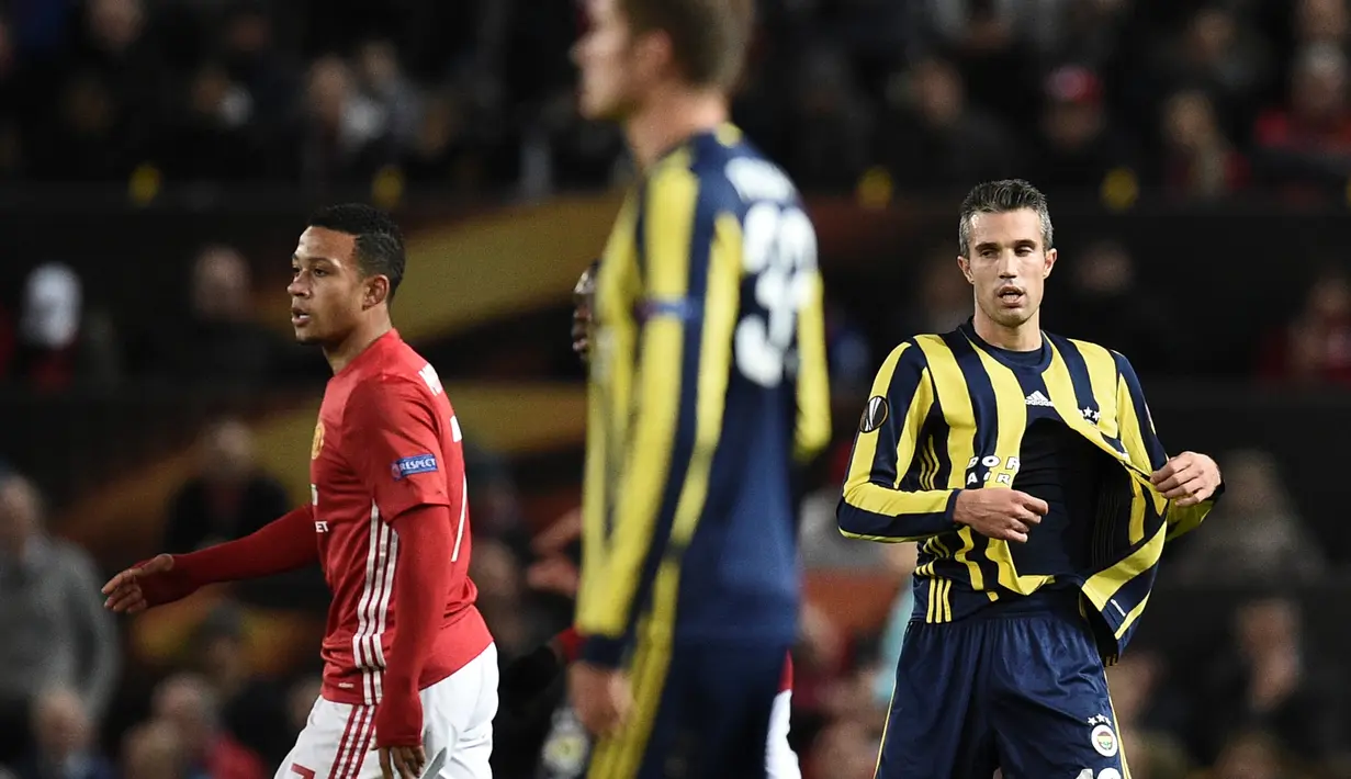 Memphis Depay sendiri mengisyaratkan masih ingin membuktikan kualitasnya di Old Trafford dan terus berusaha untuk mendapatkan kesempatan bermain lebih banyak bersama tim utama MU. (AFP/Oli Scarff)