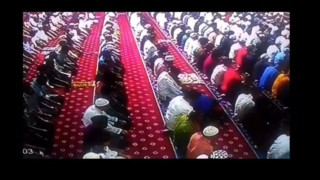 Sedang Salat di Masjid, Pria Ini Meninggal Saat Sujud