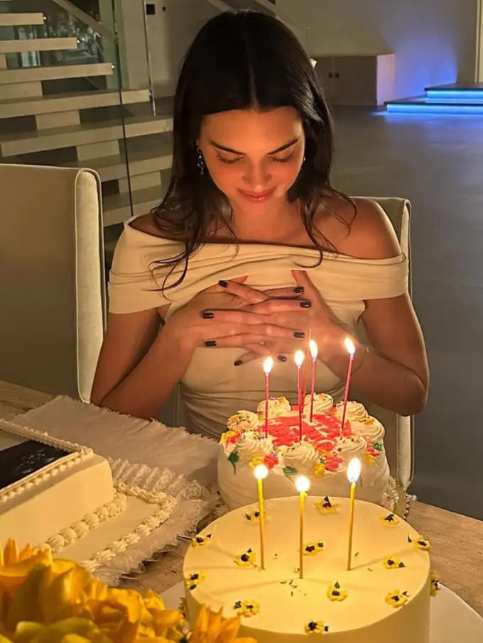 Kendall Jenner saat ulang tahun