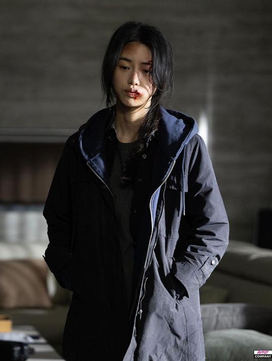 <p>Lim Ji Yeon juga menyampaikan terima kasih yang besar kepada semua pihak yang terlibat di drakor Lies Hidden in My Garden. "Terima kasih mengizinkan saya untuk belajar dan berkembang." (Foto: Instagram/ limjjy2)</p>