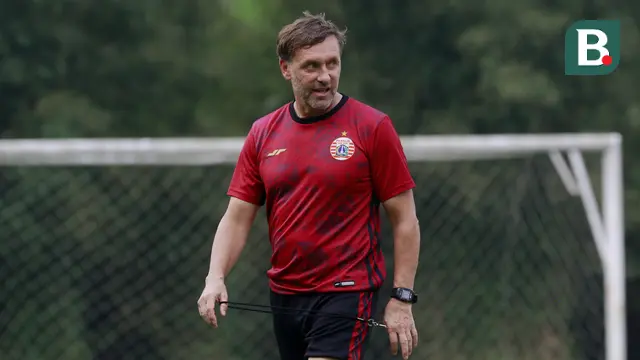 Foto: Persija Jakarta Matangkan Taktik Jelang Bergulirnya Liga 1 Musim 2022 / 2023