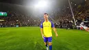 Saat sesi perkenalan, Ronaldo juga mengitari stadion untuk menyapa para fans. Raut wajah bahagia terlihat jelas dari Ronaldo. Pemain berusia 37 tahun tersebut seperti tidak sabar untuk memulai kariernya di sepak bola Asia. (Liputan6.com/IG/cristiano)