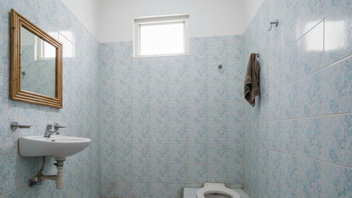 8 Desain Kamar Mandi 1,5 x 1,5 Meter Kloset Jongkok, Fungsional di Rumah Kecil