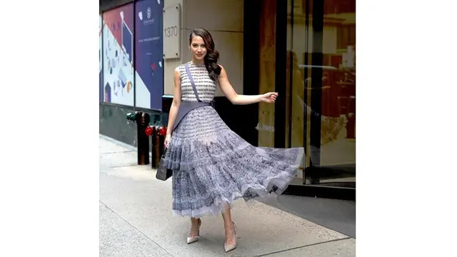 7 Potret Terbaru Pevita Pearce yang Perankan Sri Asih di Jagat Sinema BumiLangit