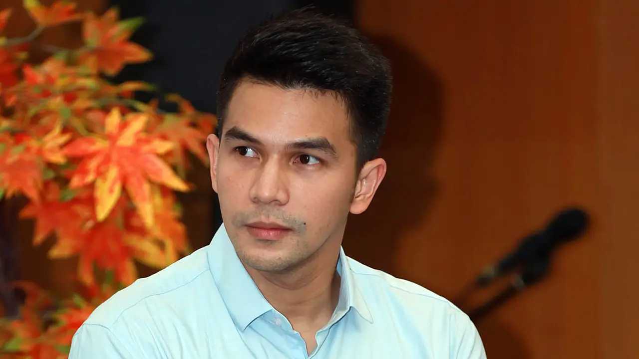 [Bintang] Jonathan Frizzy