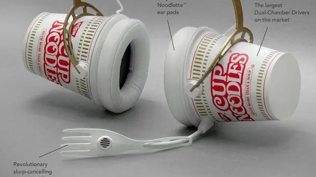 Headphone Ini Berbentuk Cup Mi Instan
