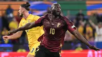 Romelu Lukaku harusnya berada dalam puncak daftar top skor sementara Euro 2024. Total sudah tiga gol sang pemain yang dianulir wasit. (AFP/Kirill Kudryavtsev)