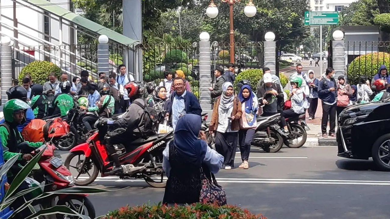 Kementerian Keuangan mengizinkan pegawai pulang lebih awal pukul 12.00 Wib hari ini, Rabu (22/5/2019).