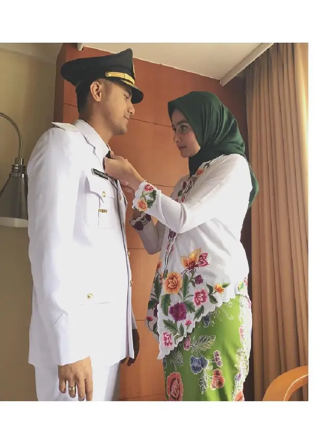 Jadi Istri Pejabat, 6 Potret Sonya Fatmala Setia Dampingi Hengky Kurniawan