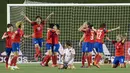 Selebrasi pemain Korea Selatan setelah mengalahkan Spanyol pada Piala Dunia Wanita 2015 di Kanada. (AFP/Nicholas Kamm) 