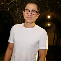 Lukman Sardi, salah satu aktor professional di Indonesia yang tak diragukan lagi dalam berakting. Turut bermain di film Surat Kecil Untuk Tuhan, Lukman menceritakan perasaan soal karakter yang didapatkannya. (Adrian Putra/Bintang.com)