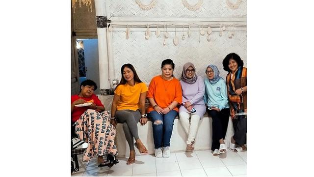 Kaki Suti Karno Sudah Dua Bulan Diamputasi Karena Diabetes, Ini 6 Potret Terkini