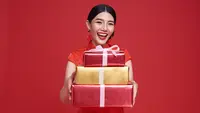 Ilustrasi hadiah, kado, Imlek. (Photo created by our-team on www.freepik.com)