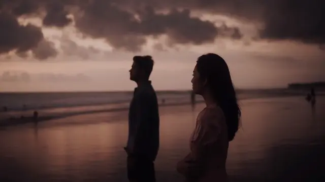 6 Momen Romantis Faradilla Yoshi dan Bryan Mckenzie Liburan di Bali