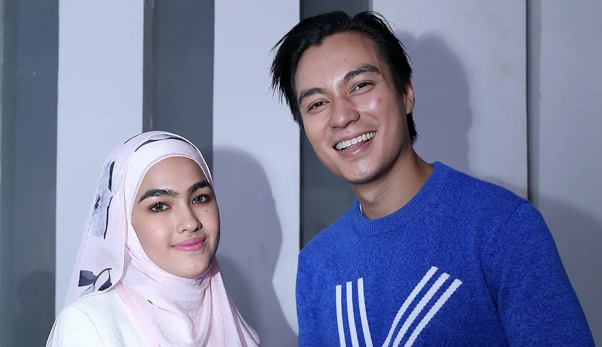 Dijumpai dikawasan Kapten Tendean, Jakarta Selatan, Rabu 29 Juli 2015 lalu, Baim Wong memperkenalkan sosok wanita yang tengah dekat dengan dirinya. Wanita tersebut adalah Elfira Loy yang berasal dari negri Jiran.(Galih W. Satria/Bintang.com)