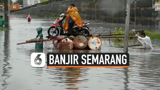 Sebagian wilayah kota Semarang, Jawa Tengah direndam banjir usai hujan deras yang turun semalaman. Akibat banjir, jalur pantura terputus karena jalanan tak bisa dilewati.