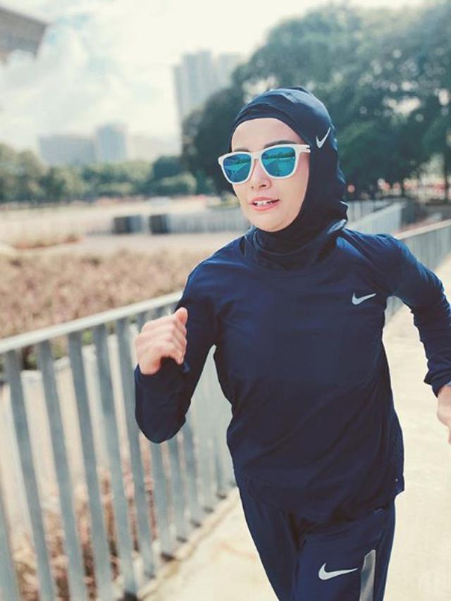 Mengintip OOTD Keren Soraya Larasati Saat Olahraga yang ...