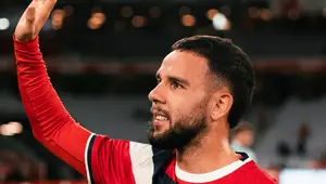 Lakoni Debut di Liga Champions, Calvin Verdonk Resmi Ikuti Jejak Kevin Diks dan Emil Audero