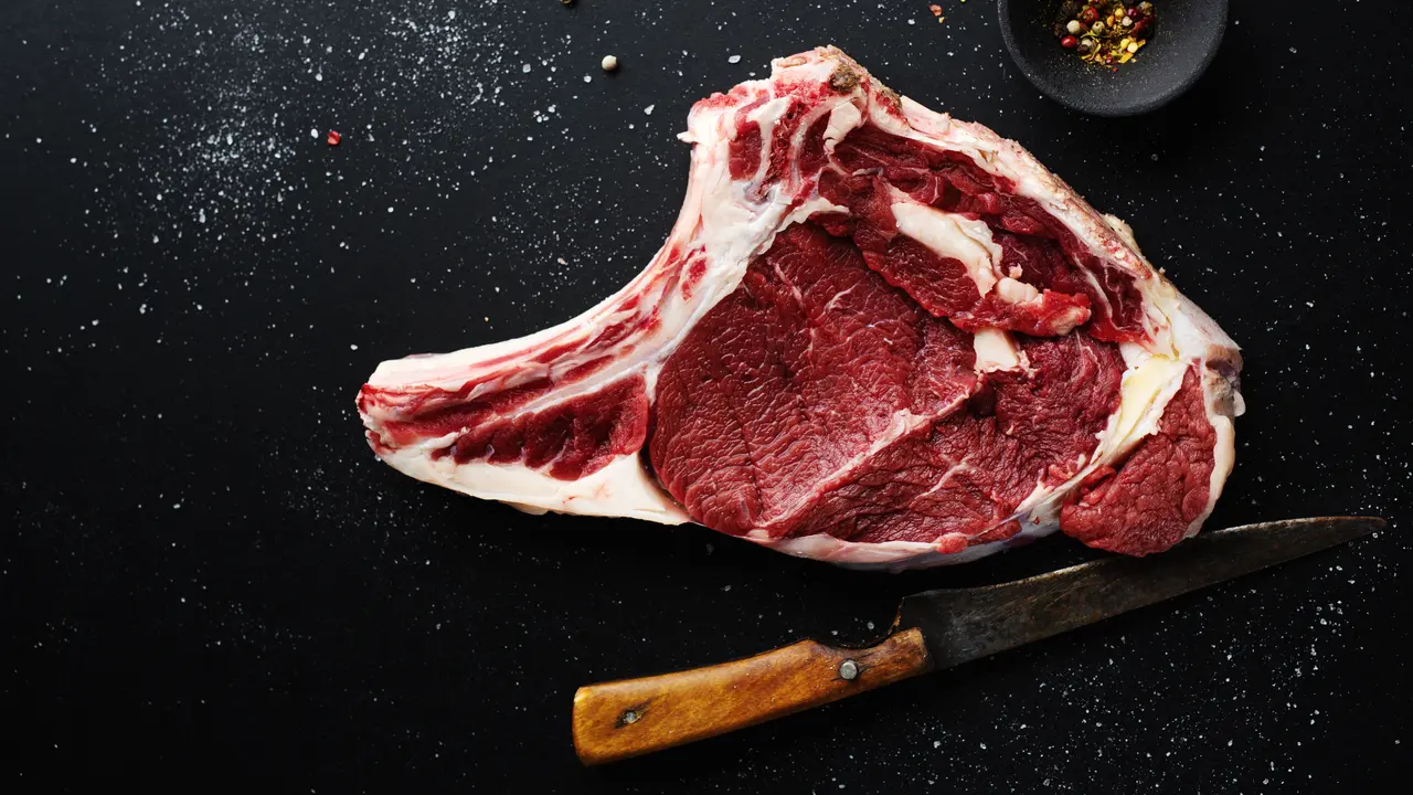 Cara Cerdas Membersihkan dan Menyimpan Daging Kurban agar Tidak Cepat Busuk - Cover