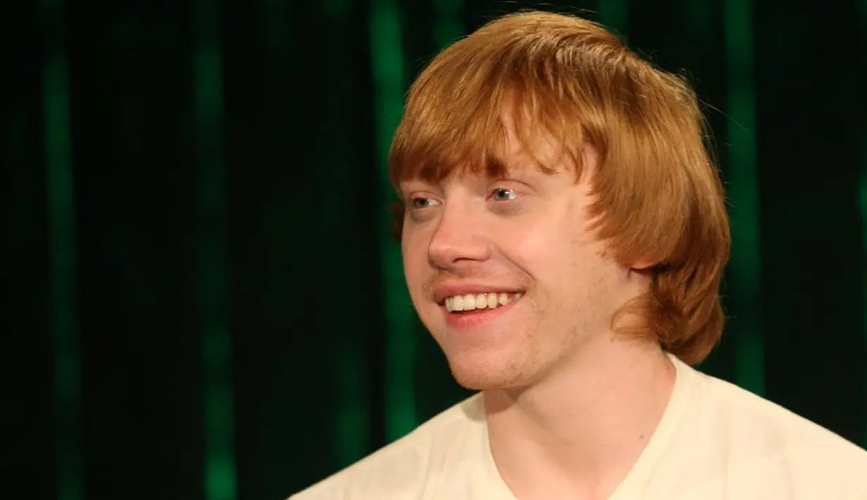 Rupert Grint pun merasa tak masalah menjadi selebriti. Ia menyukai hal tersebut karena bisa membuat orang lain bahagia. (BRYAN BEDDER / GETTY IMAGES NORTH AMERICA / AFP)