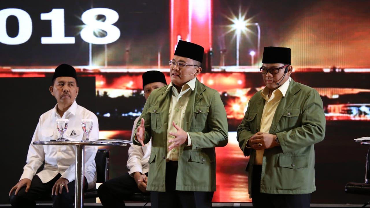 Dodi Reza Gunakan Metode Aspal Karet untuk Perbaiki Jalan Sumsel