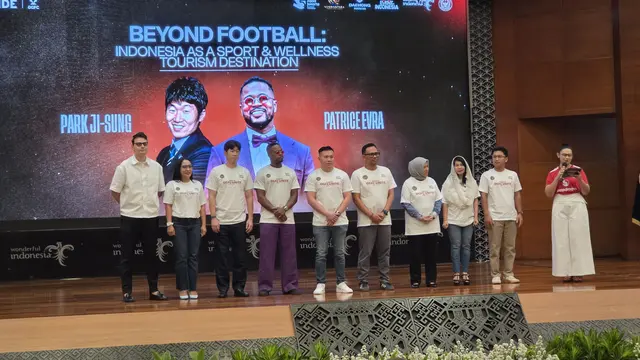 Patrice Evra dan Park Ji-Sung Datang ke Jakarta