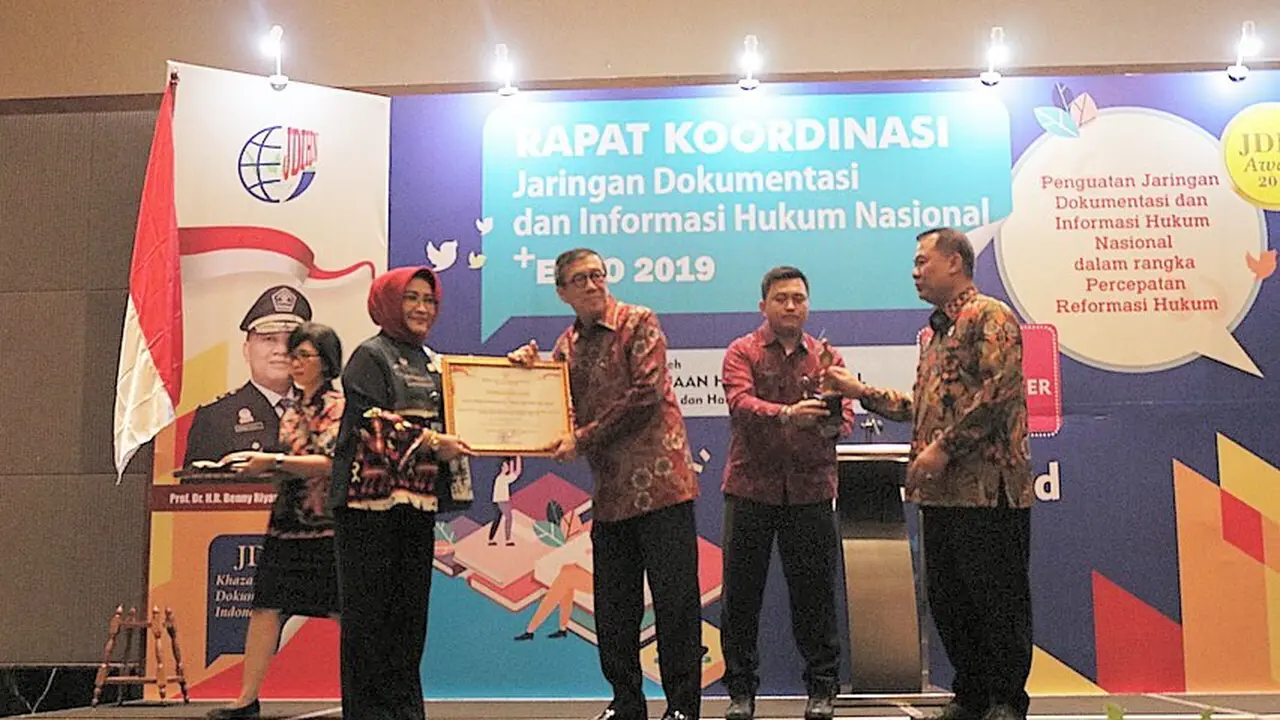 Beri Informasi Hukum Cepat dan Akurat, JDIH Kemnaker Raih Penghargaan di JDIHN Award 2019