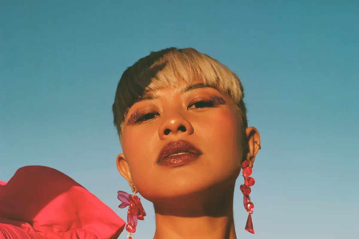 Dira Sugandi