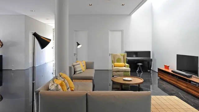 Sofa ruang keluarga