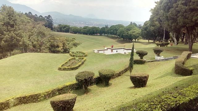 Keliling Lapangan Golf Bekas  Tempat  Tetirah Meneer Belanda 