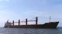 Kapal kargo Korea Utara, The Wise Honest, yang pernah disita oleh pemerintah Indonesia, kini ditahan oleh pemerintah Amerika Serikat karena melanggar sanksi internasional. (AFP)