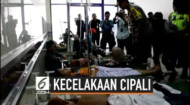 Saksi kunci kecelakaan nahas tol Cipali membuka penyebab kecelakaan beruntun yang menewaskan 12 orang tersebut. diduga seorang penumpang berusaha merebut kendali sopir.