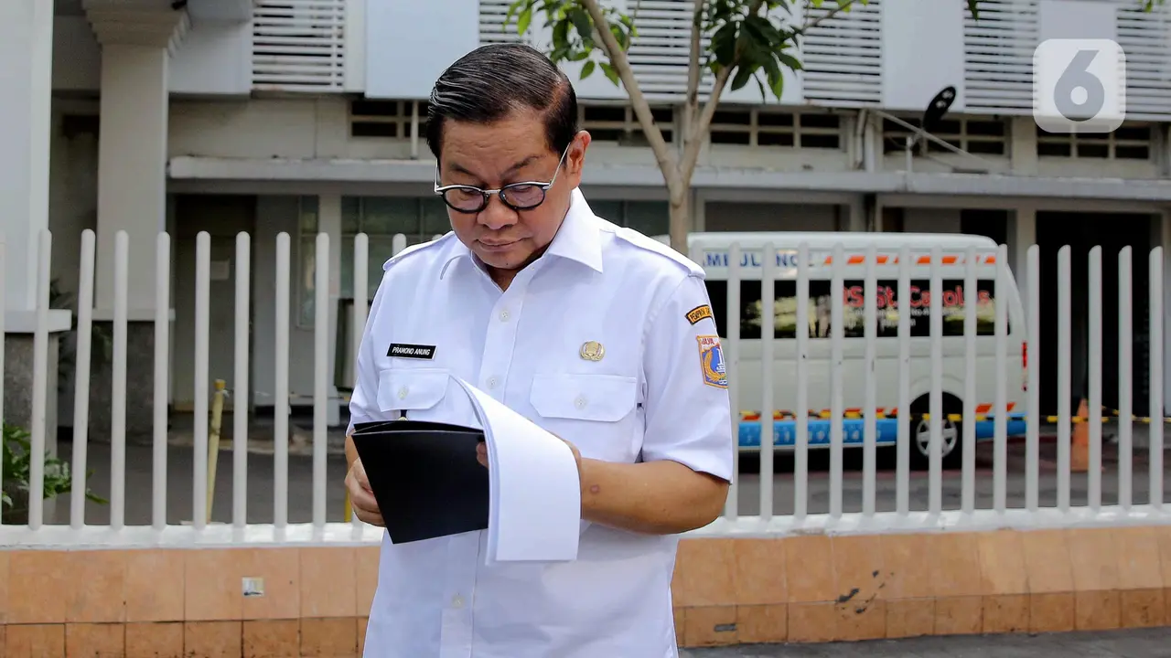Rabu Pertama Kebijakan ASN Jakarta Gunakan Transportasi Umum, Pramono Anung Beri Contoh