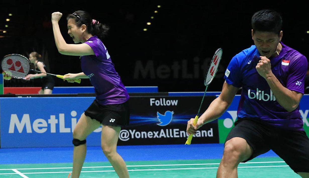 Pasangan ganda campuran Indonesia, Praveen Jordan dan Debby Susanto, merayakan keberhasilnya lolos ke semi final All England 2016. (PBSI/Nafielah)