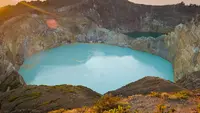Penjelasan Badan Geologi soal Tebing Dinding Kawah Gunung Kelimutu Longsor