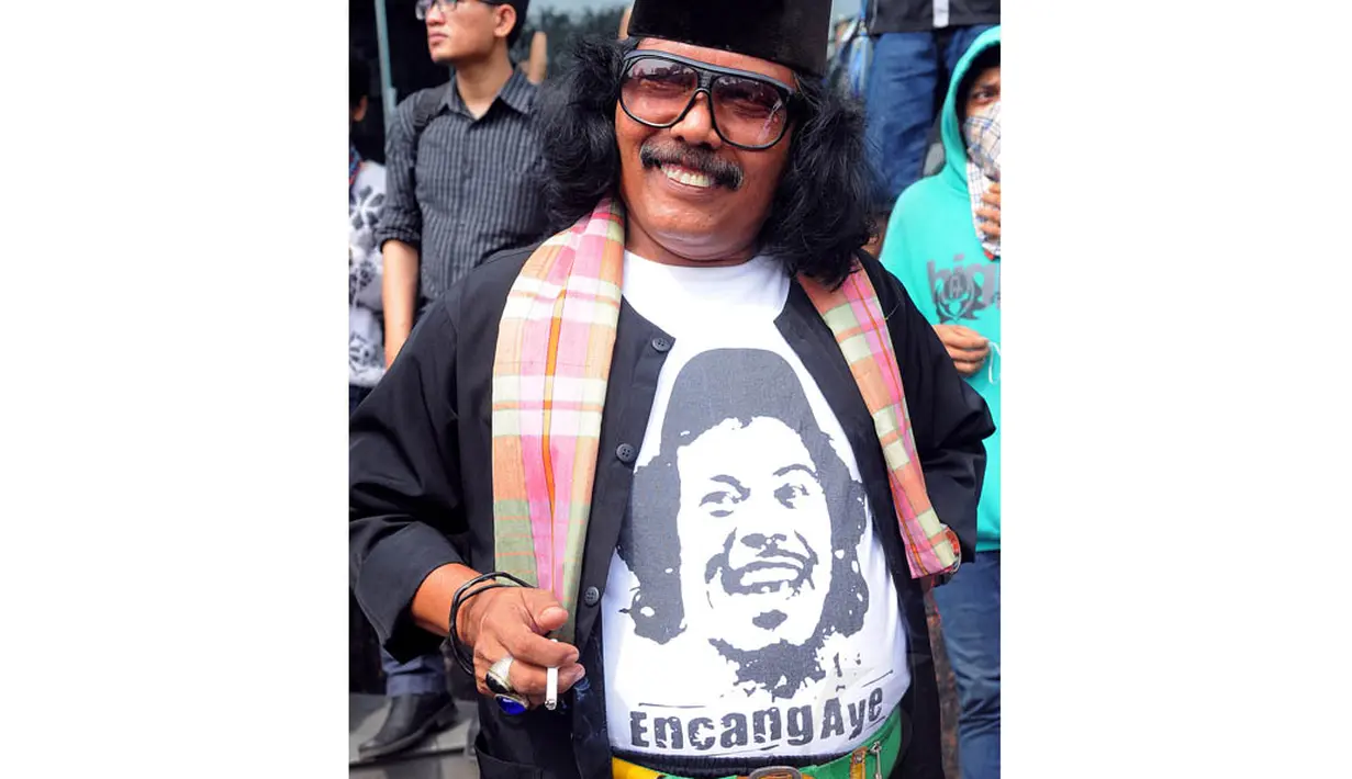 Kejadian tersebut bermula ketika Ferdians Setiadi memberi sugesti bahwa setiap anjing yang dilihat Caisar nantinya adalah Benyamin Sueb hingga memicu protes dari masyarakat Betawi. (Liputan6.com/Faisal R Syam)