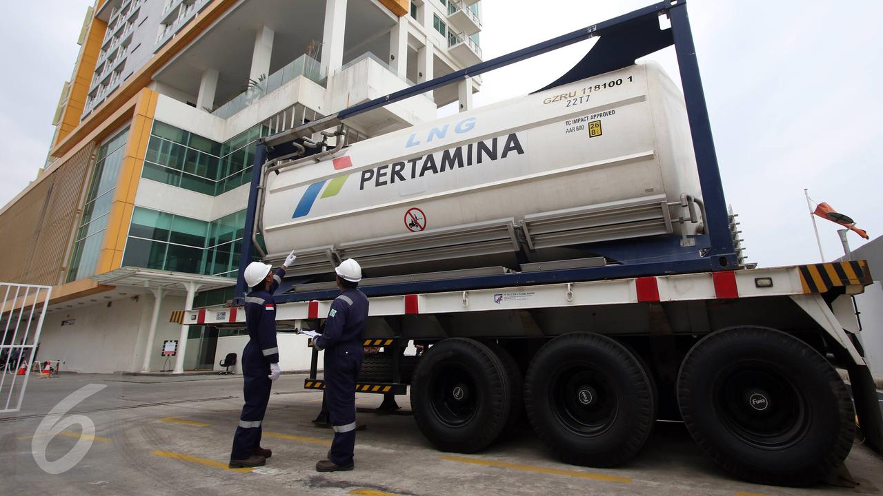 20151027-Pertamina Suplai LNG Untuk Pusat Perbelanjaan