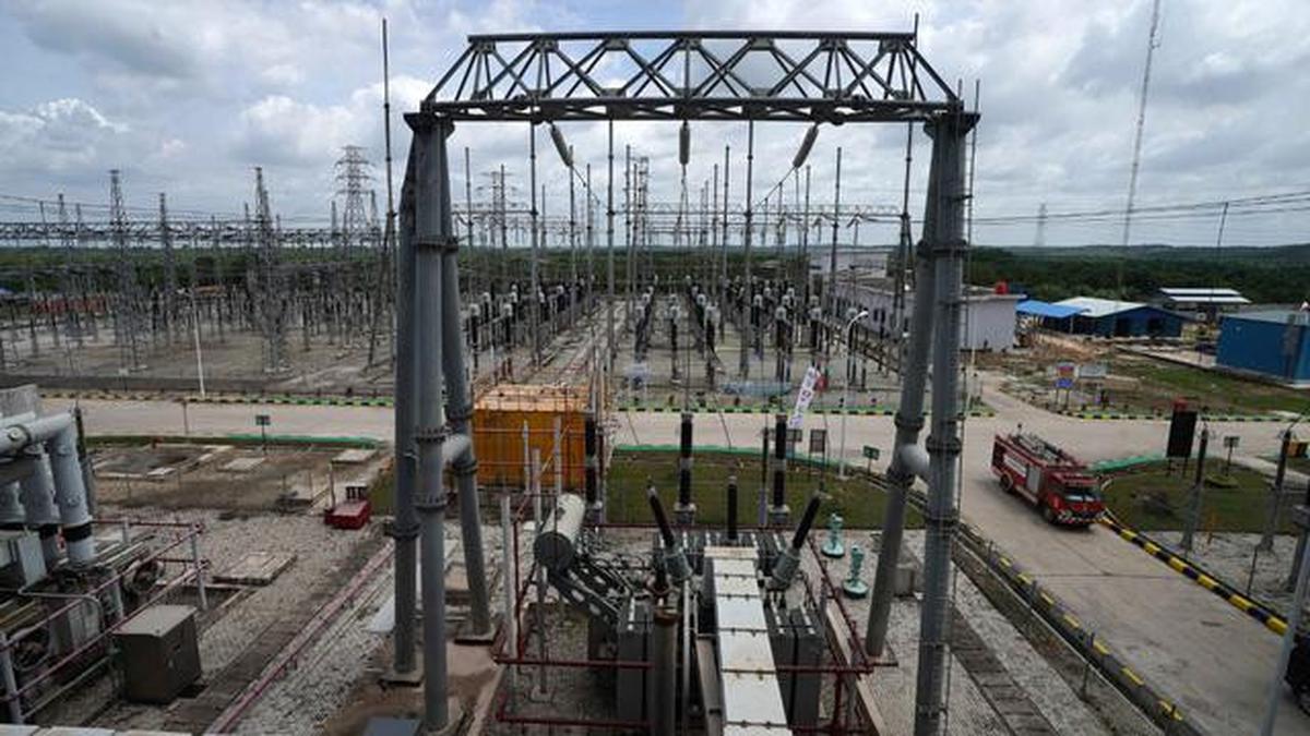 Bukan Skema Power Wheeling, Rakyat Disebut Lebih Butuh Listrik ...