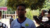 Bek anyar Persib, Saepulloh Maulana. (Bola.com/Erwin Snaz)