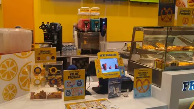 Menyantap Camilan Khas Eropa dan Pastry dari Korea dengan Sentuhan Lokal di Wetzel’s Ptretzels dan Paris Baguette.