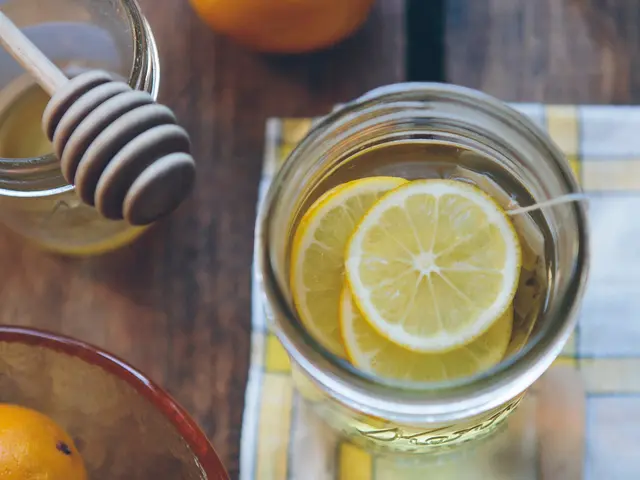 Bkah Ibu Hamil Minum Air Lemon Berikut Info Pentingnya Parenting Fimela 