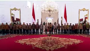 Prabowo Subianto-Gibran Rakabuming mengumumkan susunan kabinet menteri pada Minggu malam (20/10/2024) ini. foto: Youtube Sekretariat Presiden