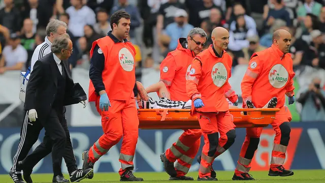 Berniat Tekel Lawan, Marchisio Malah Cedera Serius