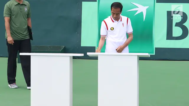 Jokowi Resmikan Lapangan Tenis Senayan