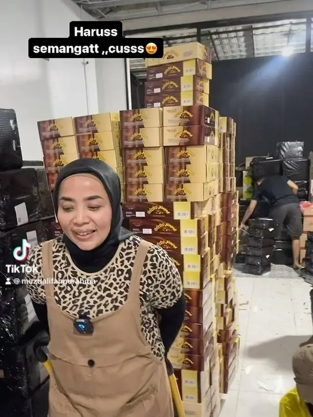 Dituding Bangkrut, Ini 7 Potret Sumber Kekayaan Muzdalifah yang Fantastis