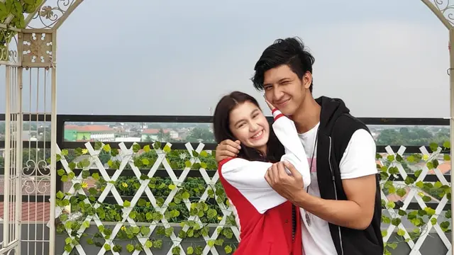 6 Momen Kebersamaan Aditya Zoni dan Kekasih